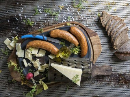 308_2_loukaniko_kotopoulo_gemisto_graviera_kritis_0x500